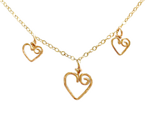 Load image into Gallery viewer, Mother Children Heart Charms Necklace. Mom Charm Necklace. 14k Gold Filled Multiple Hearts Charms Mother&#39;s Day Necklace
