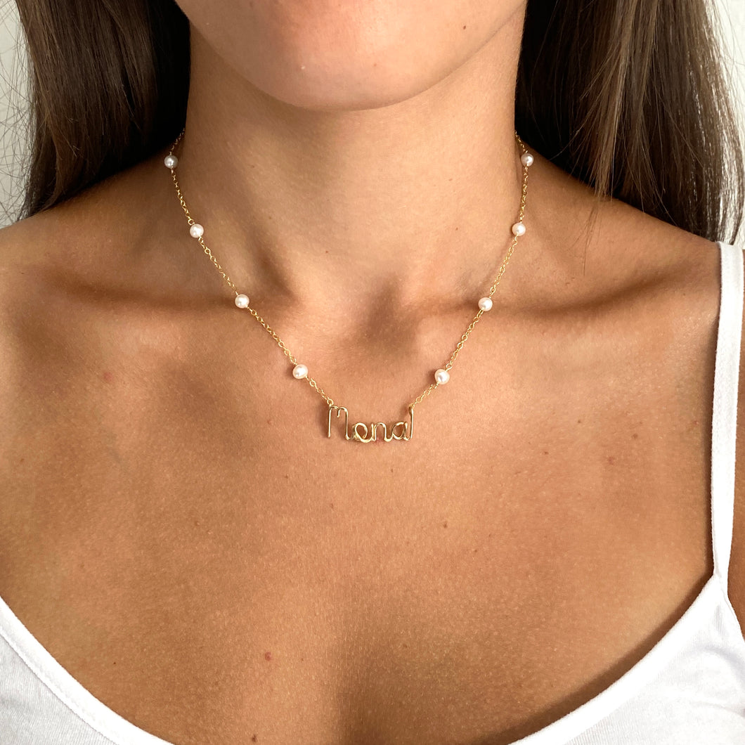 Gold Name Necklace with Small Off-White Freshwater Pearl. Personalized Pearl Name Necklace in 14k Gold. Script Name Brooklyn Necklace Pearl